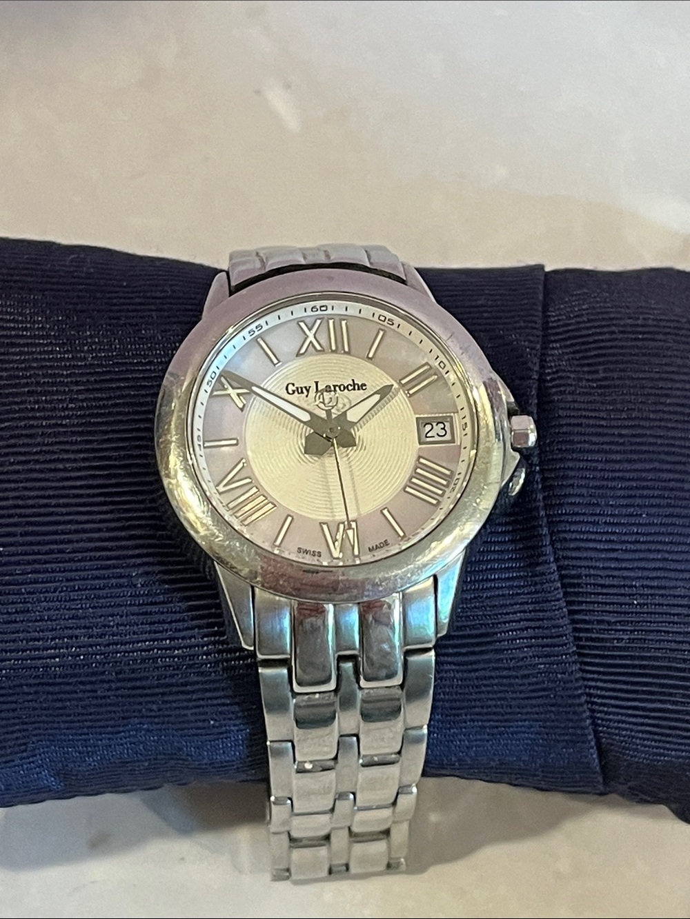 Guy Laroche Silver-Tone Roman Numeral Bracelet Watch 30mm New Battery